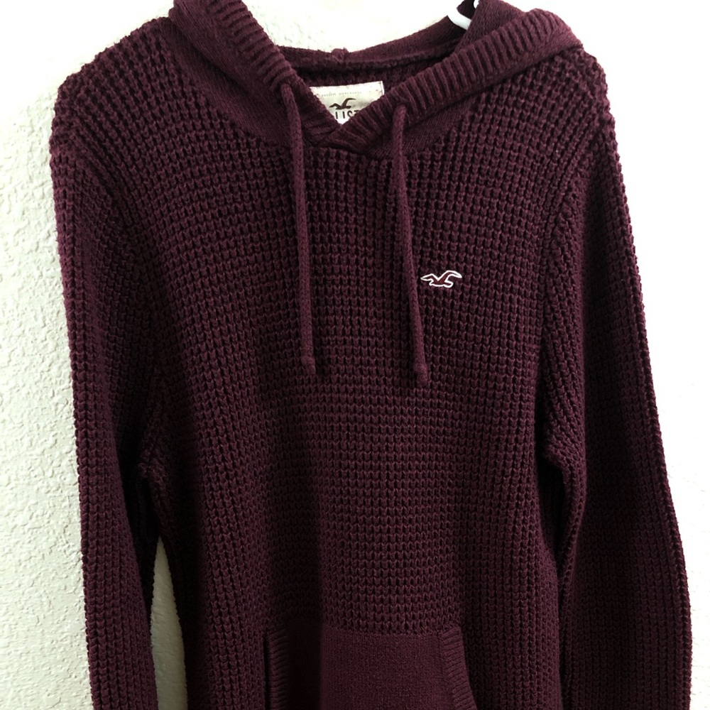 HOLLISTER